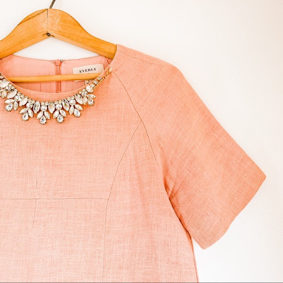 🍑 ANTHROPOLOGIE linen top w/ rhinestones - Picture 2 of 16